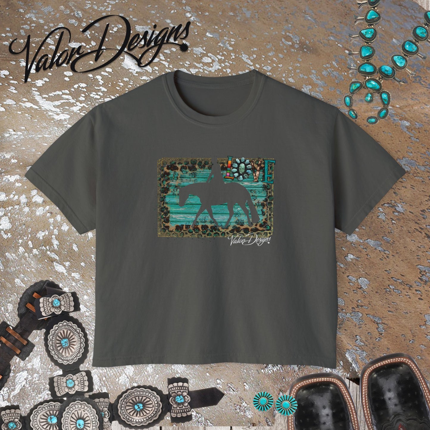 Love HUS Horses Women's Boxy Tee