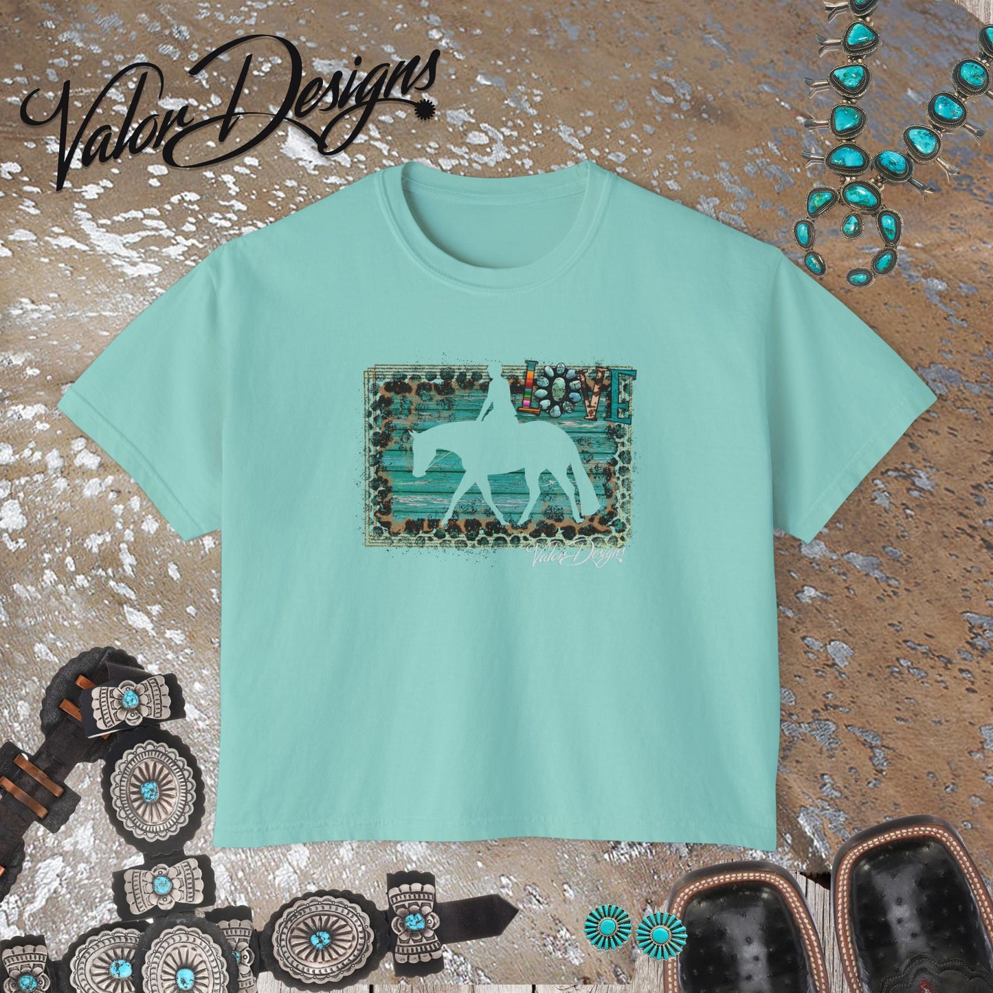 Love HUS Horses Women's Boxy Tee