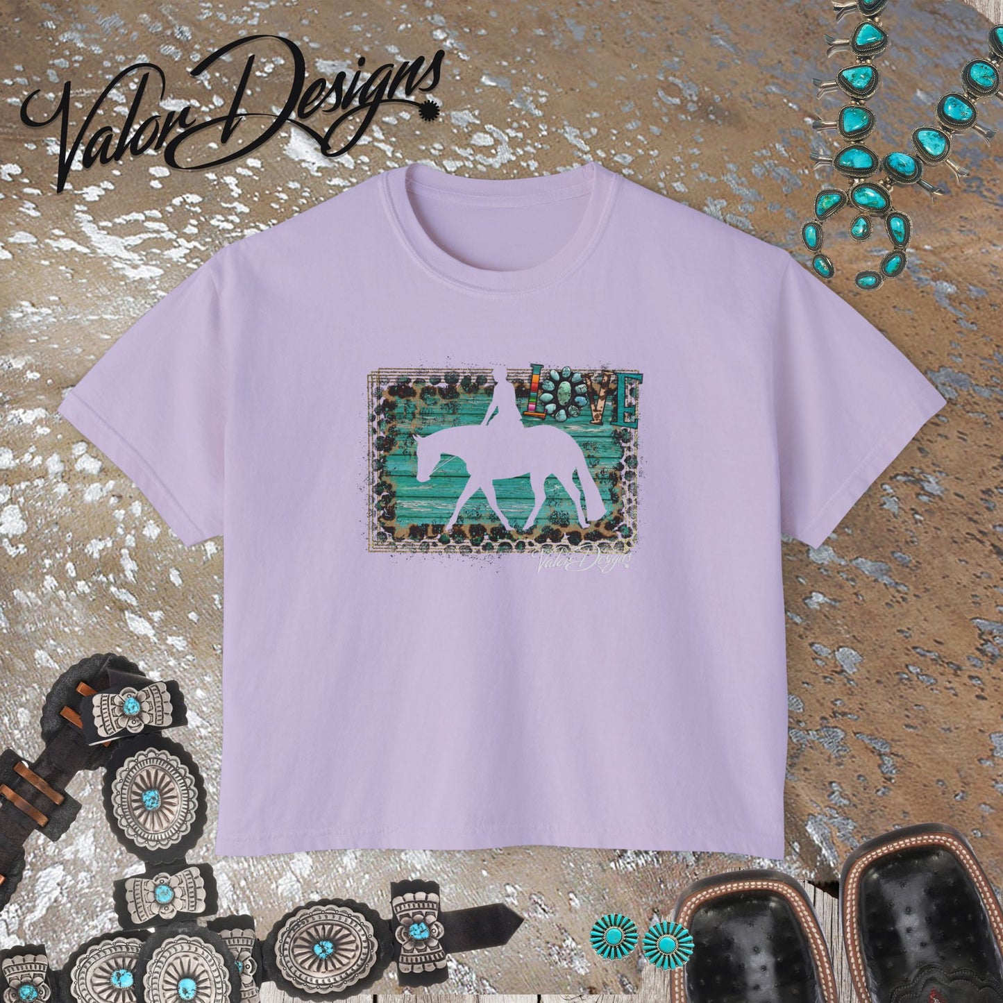 Love HUS Horses Women's Boxy Tee