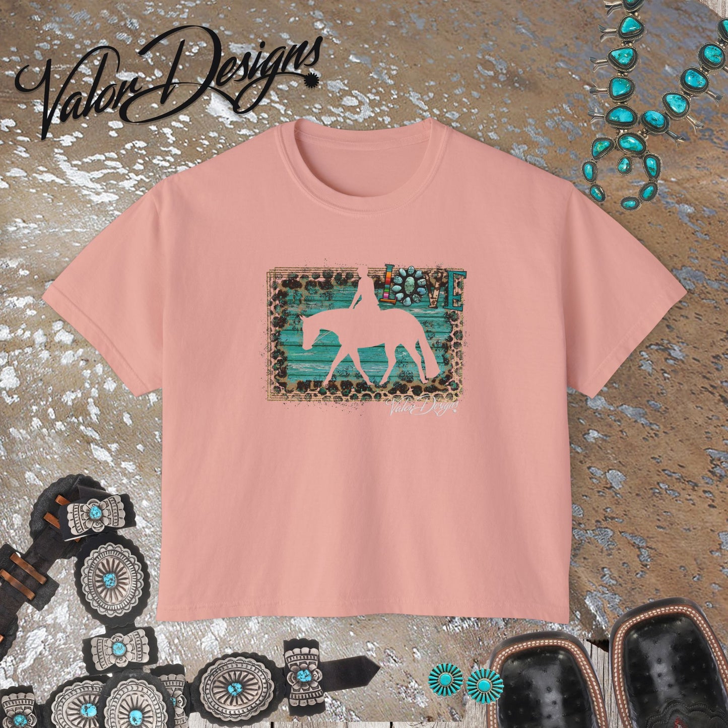 Love HUS Horses Women's Boxy Tee
